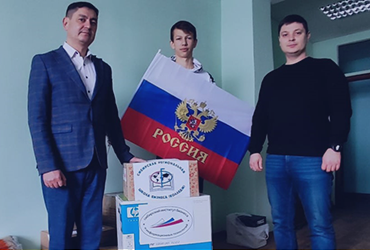 #СвоихНеБросаем