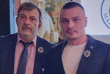 «За заслуги в маркетинге»